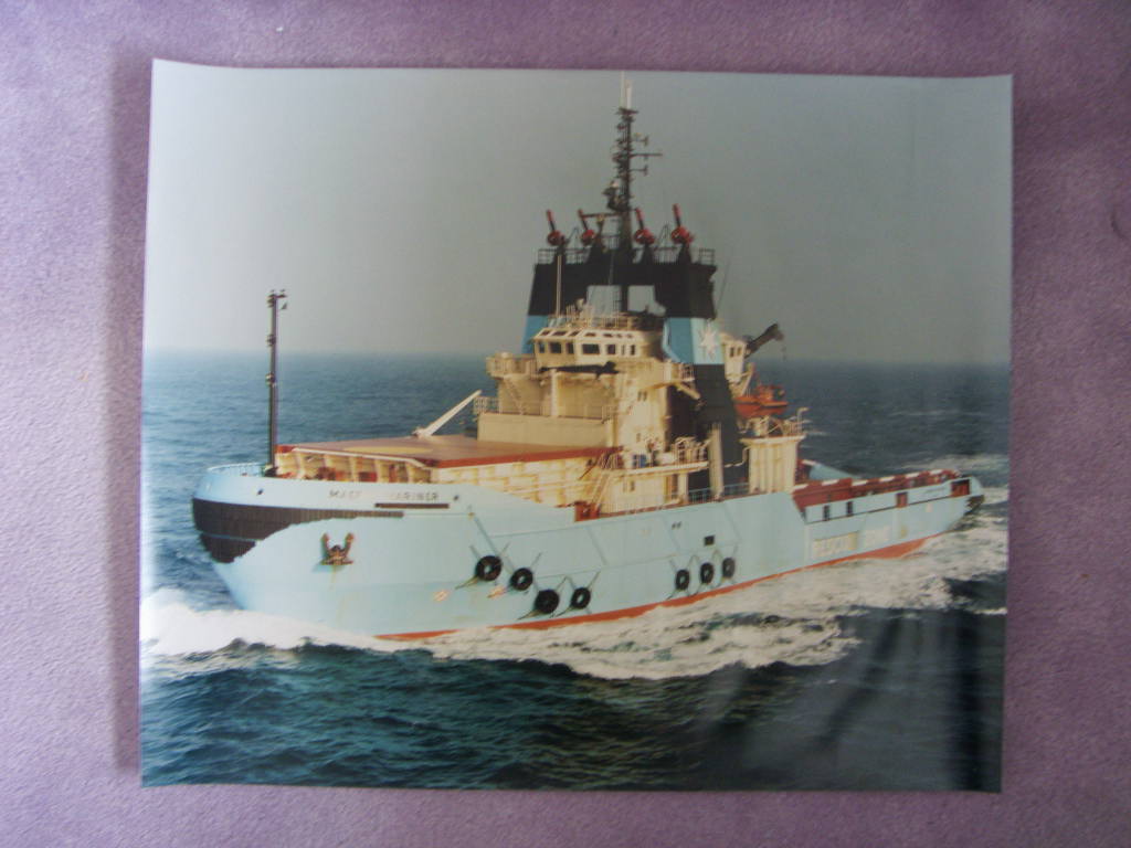 EXTRA LARGE SIZE FULL COLOUR PHOTOGRAPH OF THE SALVAGE RESCUE VESSEL MAERSK MARINER